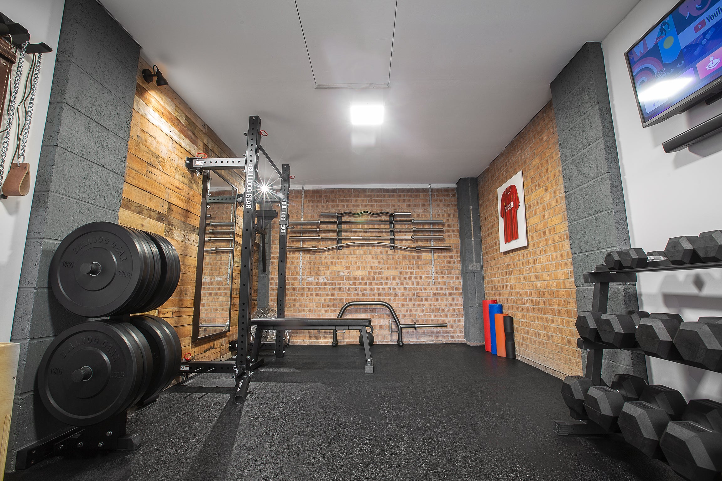 Single garage online gym